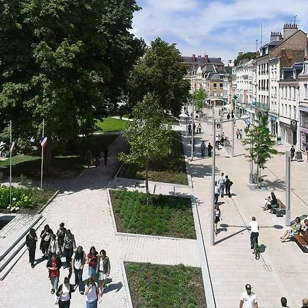 Le Gresset Entre Calme Et Centre D'amiens